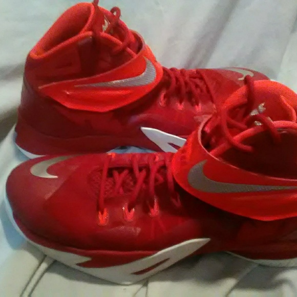 Nike zoom LeBron James size 14s main image 4